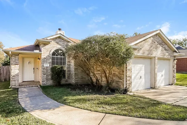 $1,720 | 10714 Estelle Circle, Montgomery, TX 77356