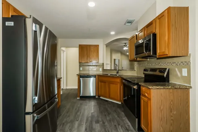 $1,720 | 10714 Estelle Circle, Montgomery, TX 77356