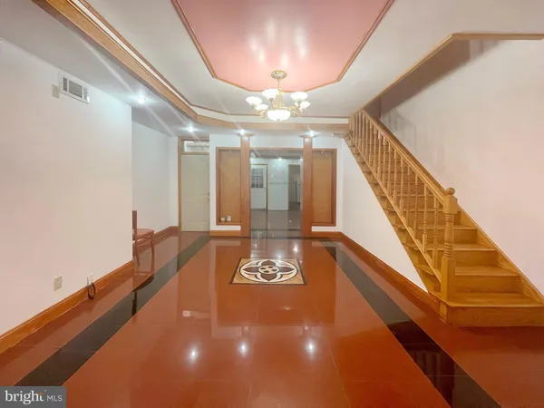 $3,000 | 1005 South 10th Street, Philadelphia, PA 19147