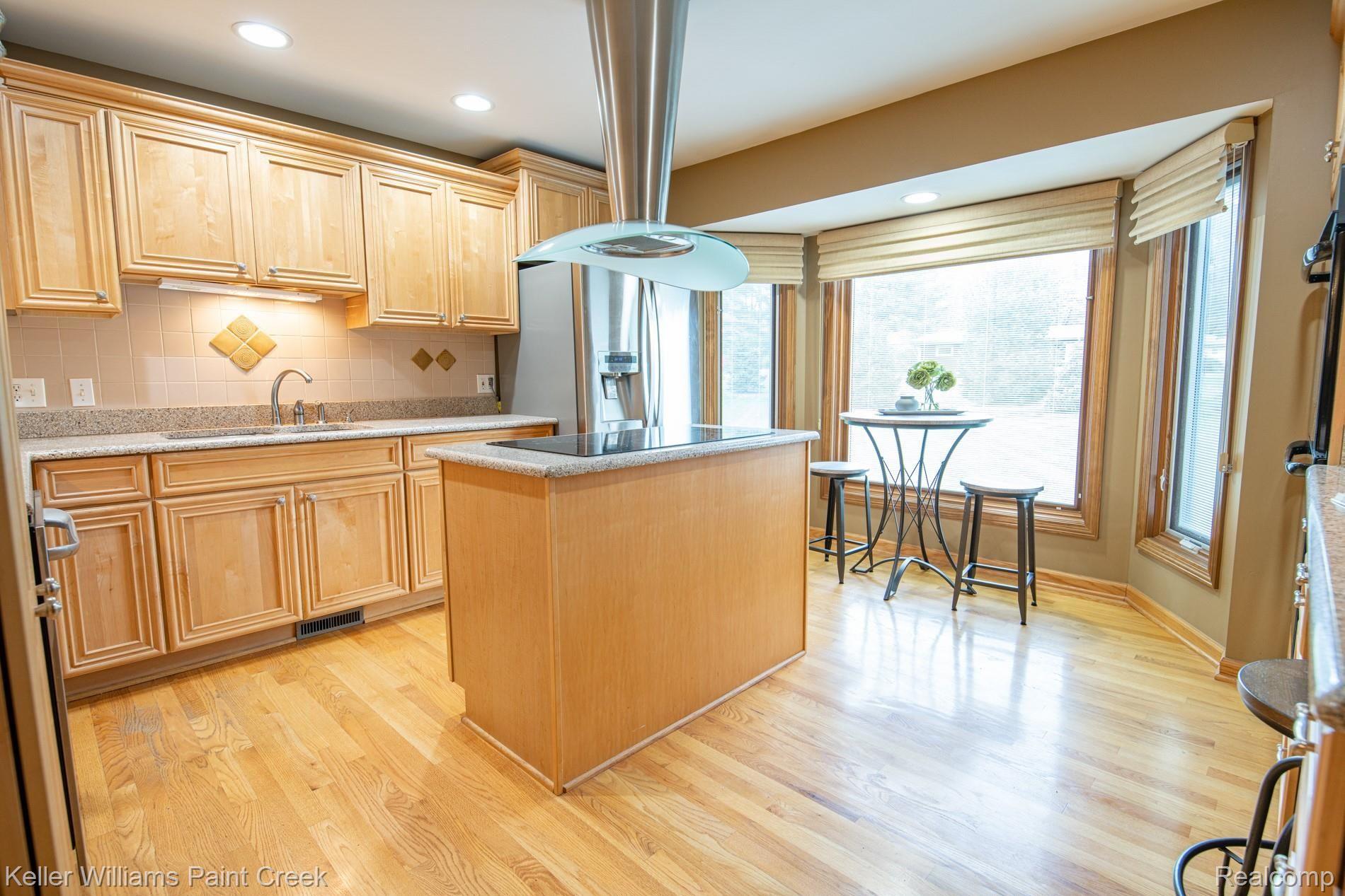 1285 East Gunn Road Rochester, MI 48306 - Photo 14 of 55 1285 E Gunn Road13.jpg