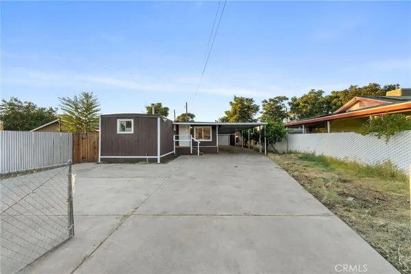 $199,000 | 718 Willow Drive, Bakersfield, CA 93308