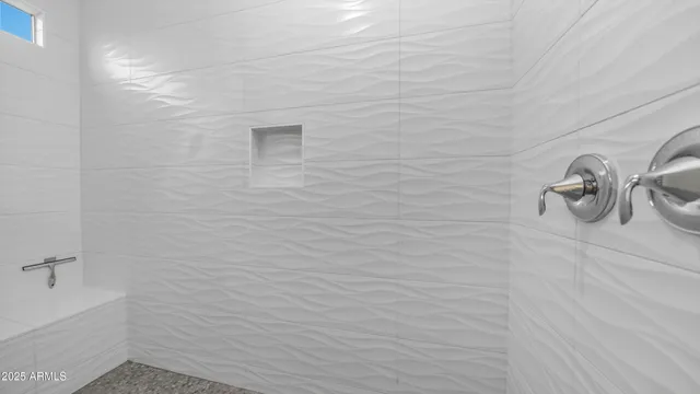 $2,900 | 16159 South 177th Drive, Goodyear, AZ 85338