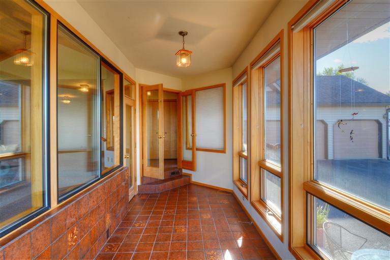 63578 Boyd Acres Road Bend, OR 97701 - Photo 15 of 22 a view of a hallway with a couch and the entryway