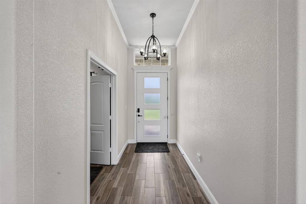 7613 Carter Ranch Road Azle, TX 76020 - Photo 16 of 37 Like new!