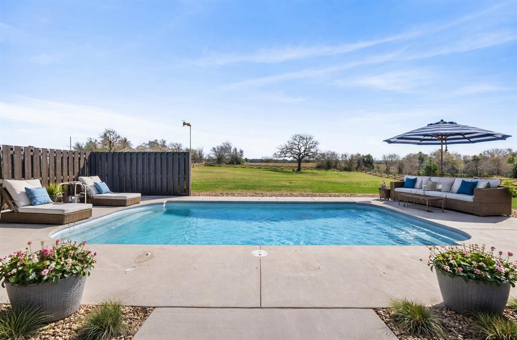 7613 Carter Ranch Road Azle, TX 76020 - Photo 23 of 37 Plenty of room to relax! Virtually staged.