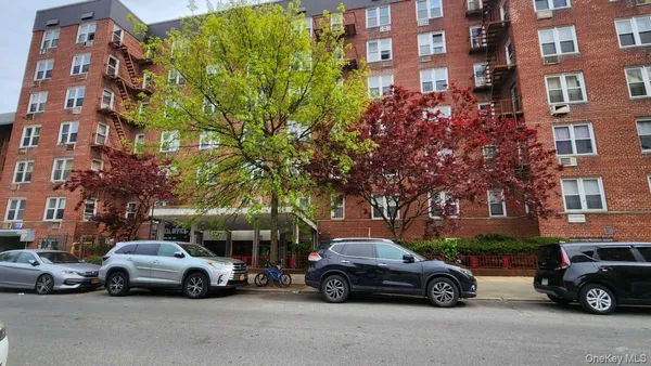 $2,800 | 144-24 37th Avenue, Unit 5B | Murray Hill - Flushing