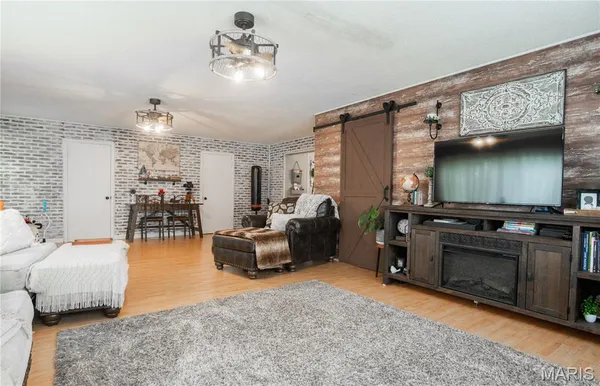 $249,900 | 7410 Hwy M Poplar Bluff, Poplar Bluff, MO 63901