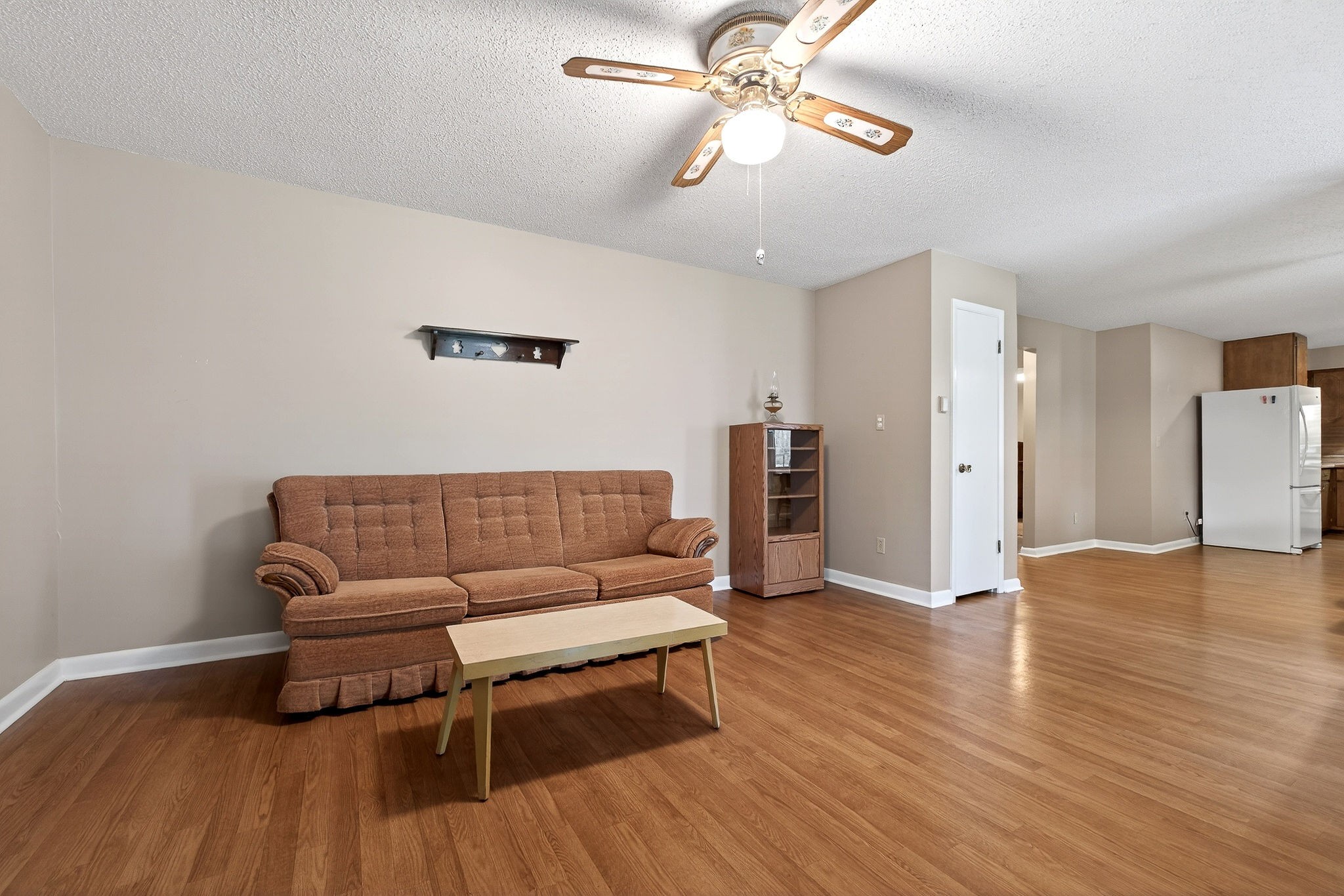 131 Poplar Springs Road Cookeville, TN 38506 - Photo 13 of 50 a living room with furniture and a wooden floor