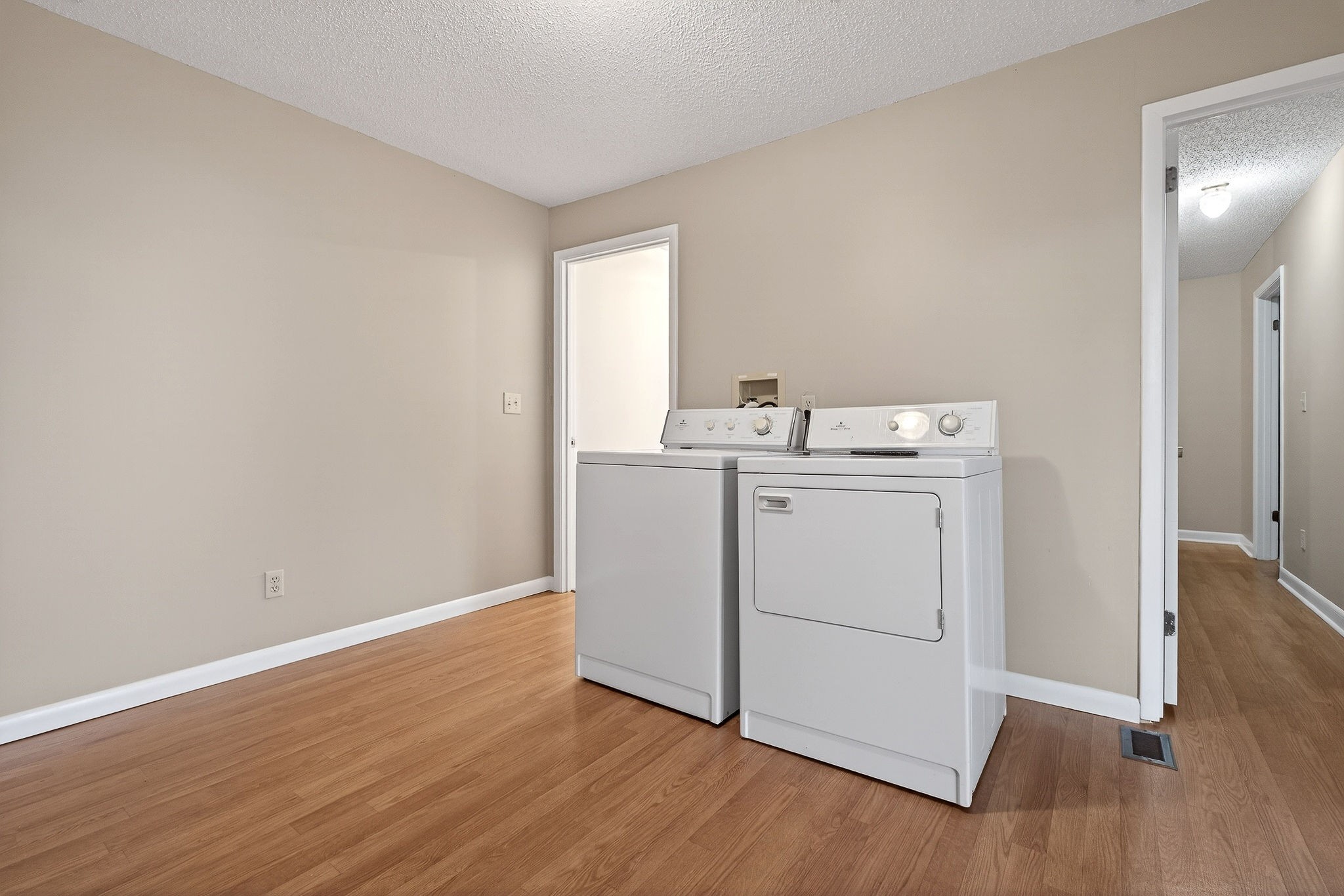 131 Poplar Springs Road Cookeville, TN 38506 - Photo 24 of 50 a utility room with washer and dryer
