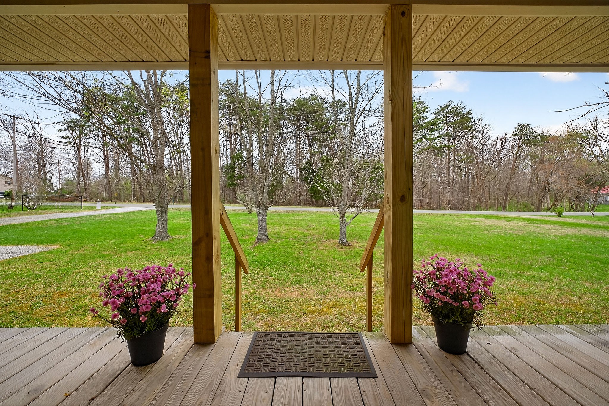 131 Poplar Springs Road Cookeville, TN 38506 - Photo 6 of 50 a view of a porch with a garden