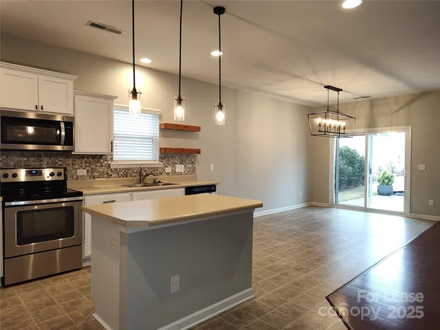 $2,250 | 13415 Hunting Birds Lane, Charlotte, NC 28278