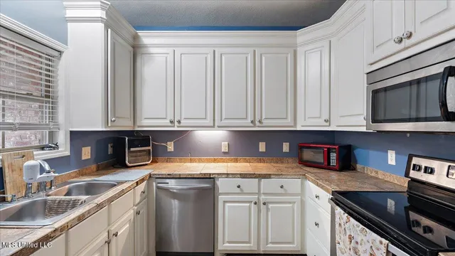 $216,500 | 441 Silver Hill Drive, Pearl, MS 39208