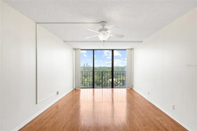 $309,000 | 3211 West Swann Avenue, Unit 707, Tampa, FL 33609