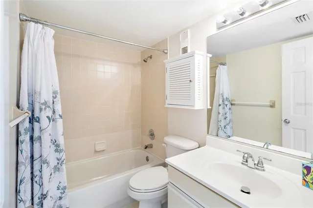 $309,000 | 3211 West Swann Avenue, Unit 707, Tampa, FL 33609