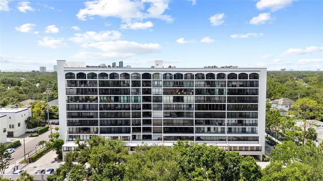 $309,000 | 3211 West Swann Avenue, Unit 707, Tampa, FL 33609