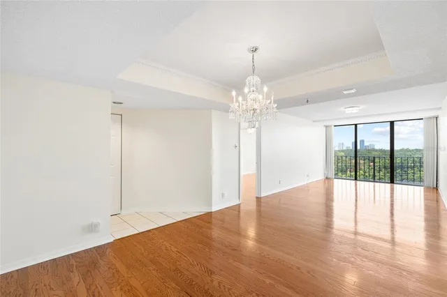 $309,000 | 3211 West Swann Avenue, Unit 707, Tampa, FL 33609