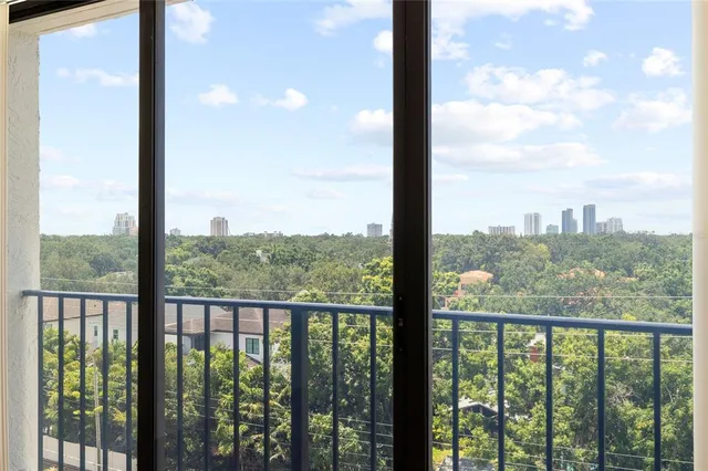 $309,000 | 3211 West Swann Avenue, Unit 707, Tampa, FL 33609