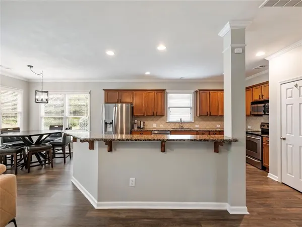 $575,000 | 7529 Brookstone Circle, Flowery Branch, GA 30542