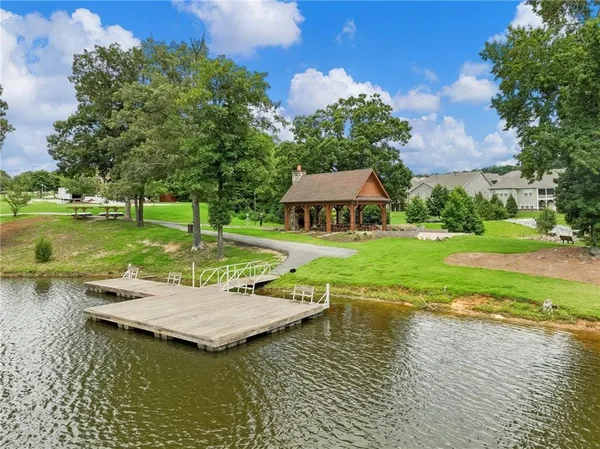$575,000 | 7529 Brookstone Circle, Flowery Branch, GA 30542