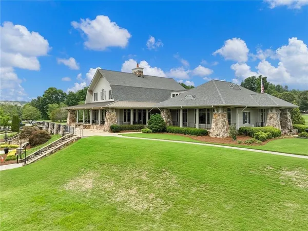 $575,000 | 7529 Brookstone Circle, Flowery Branch, GA 30542