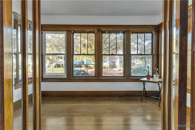 $299,900 | 95 Montrose Avenue, Buffalo, NY 14214