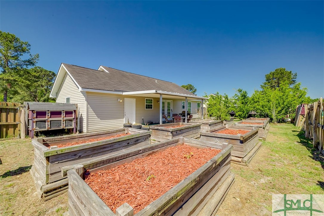 208 Kelly Avenue Rincon, GA 31326 - Photo 29 of 31 Garden