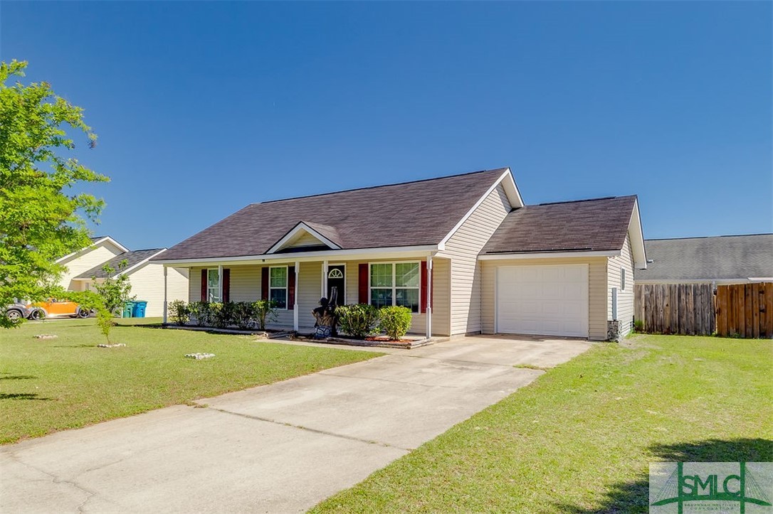 208 Kelly Avenue Rincon, GA 31326 - Photo 3 of 31 Right Front View