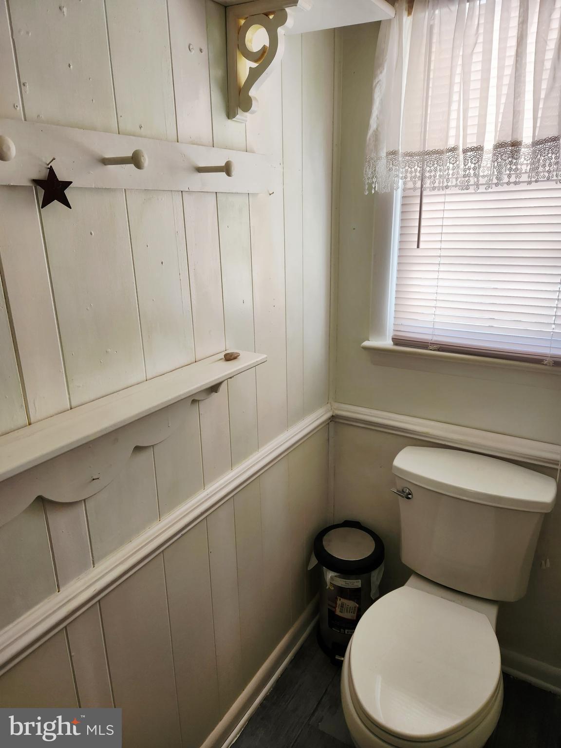 367 Rustic Lane Dover, DE 19901 - Photo 23 of 36 half bath