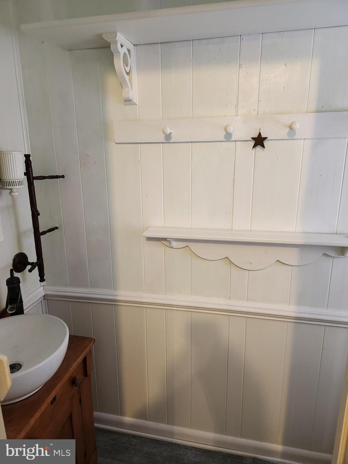 367 Rustic Lane Dover, DE 19901 - Photo 24 of 36 half bath