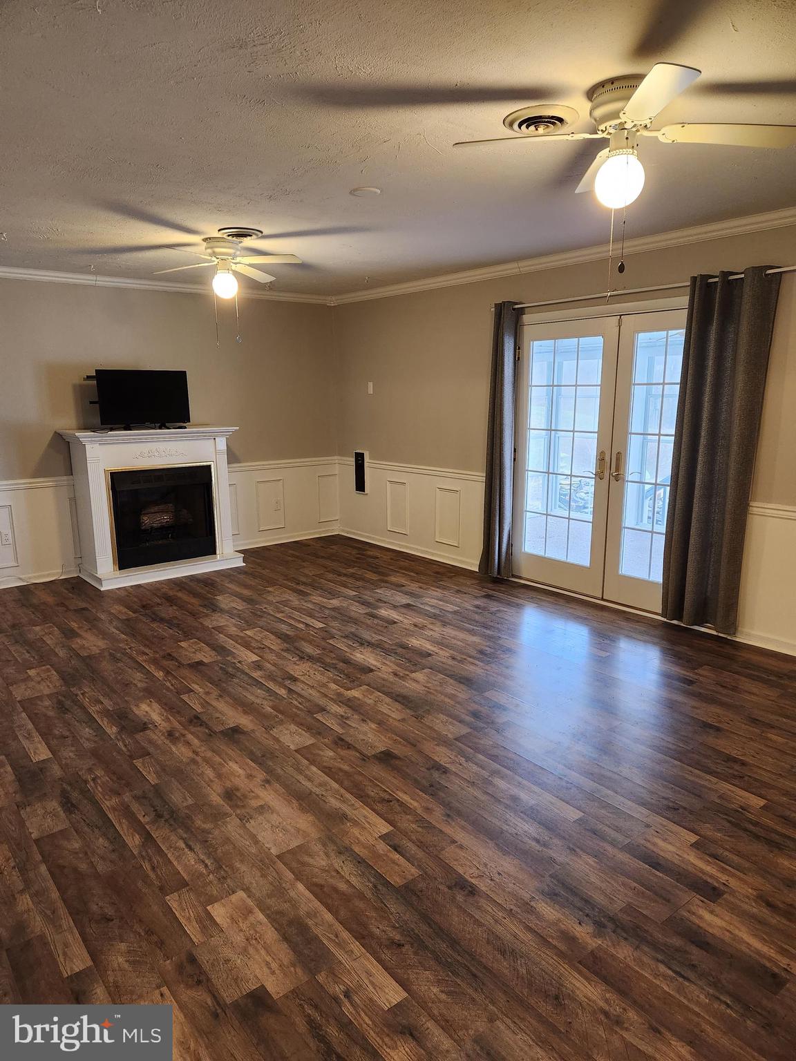 367 Rustic Lane Dover, DE 19901 - Photo 7 of 36 family room with fireplace