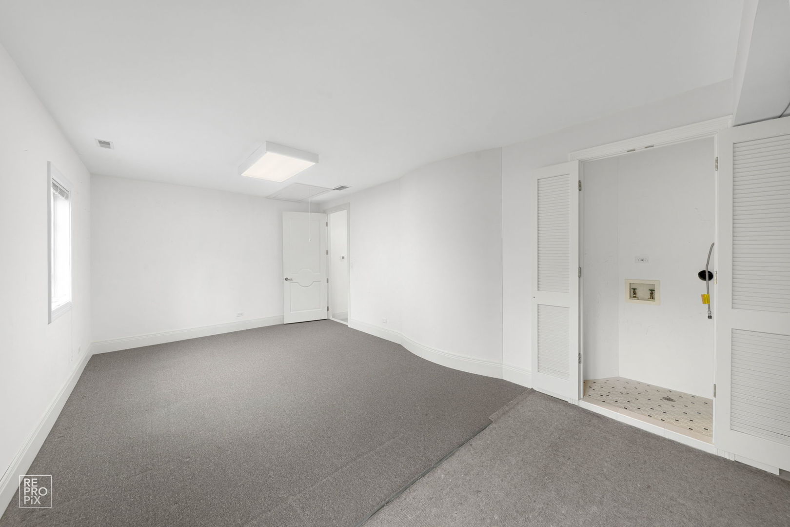 355 Flagg Court Hinsdale, IL 60521 - Photo 44 of 53 a view of empty room