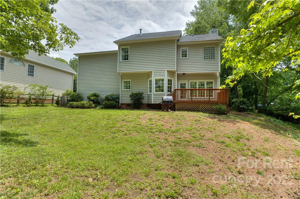 2857 Windsor Chase Drive Matthews, NC 28105 - Photo 46 of 46 a front view of a house with garden