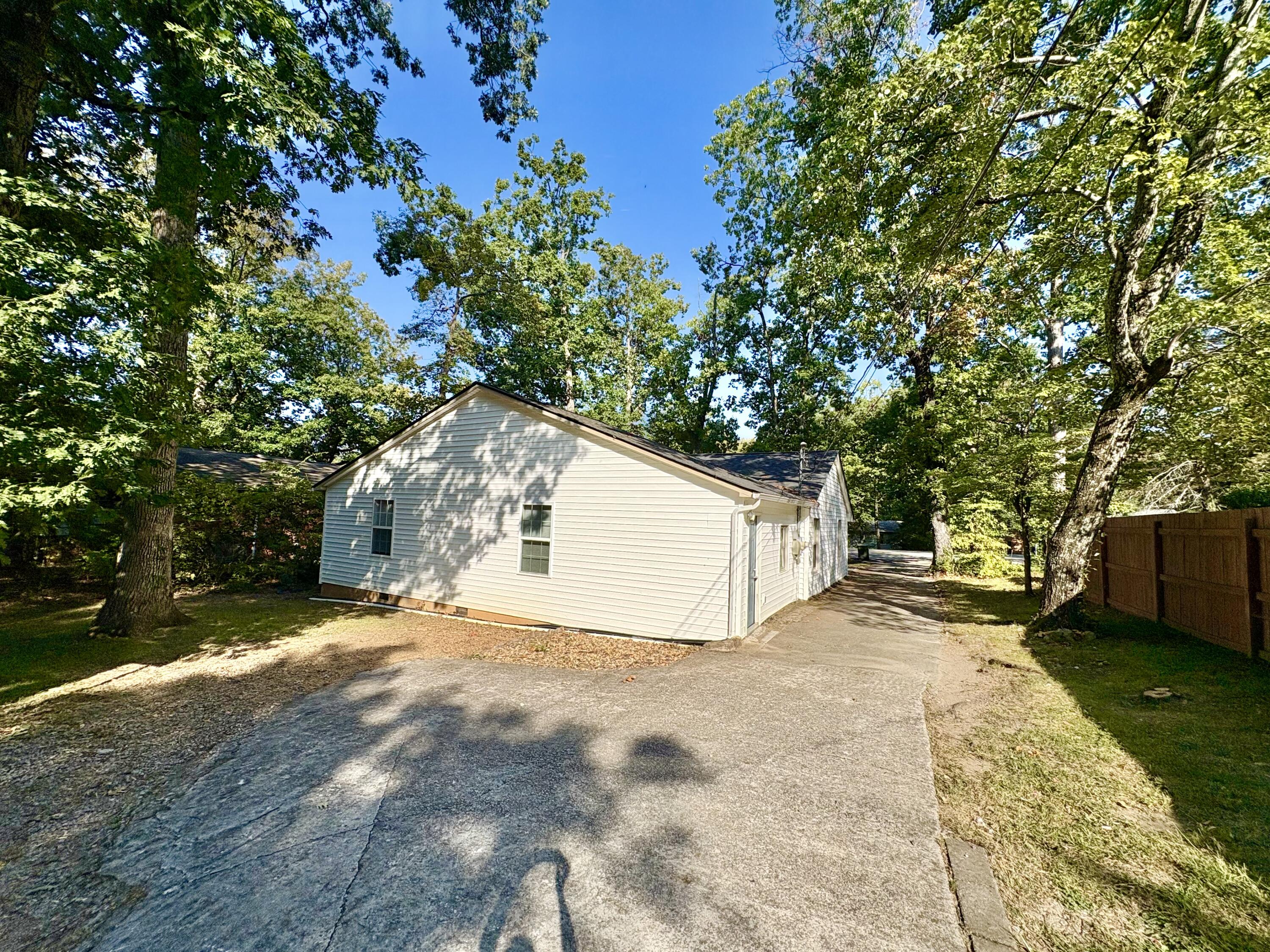 922 Ridgeway Avenue Signal Mountain, TN 37377 - Photo 22 of 23 rear of home