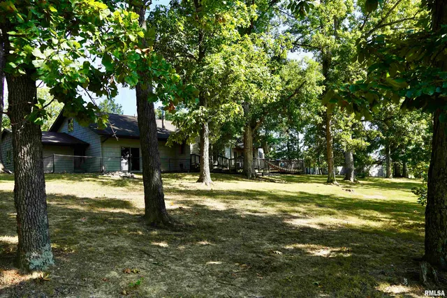 $369,000 | 15316 Lake Point Drive, Benton, IL 62812