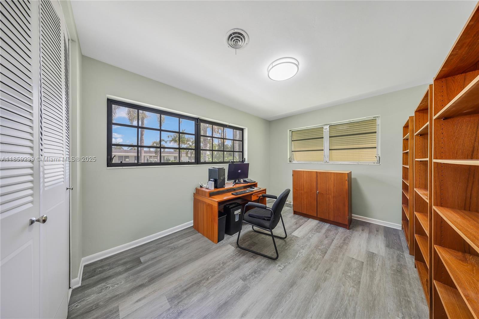 8370 Southwest 89th Street Miami, FL 33156 - Photo 14 of 20