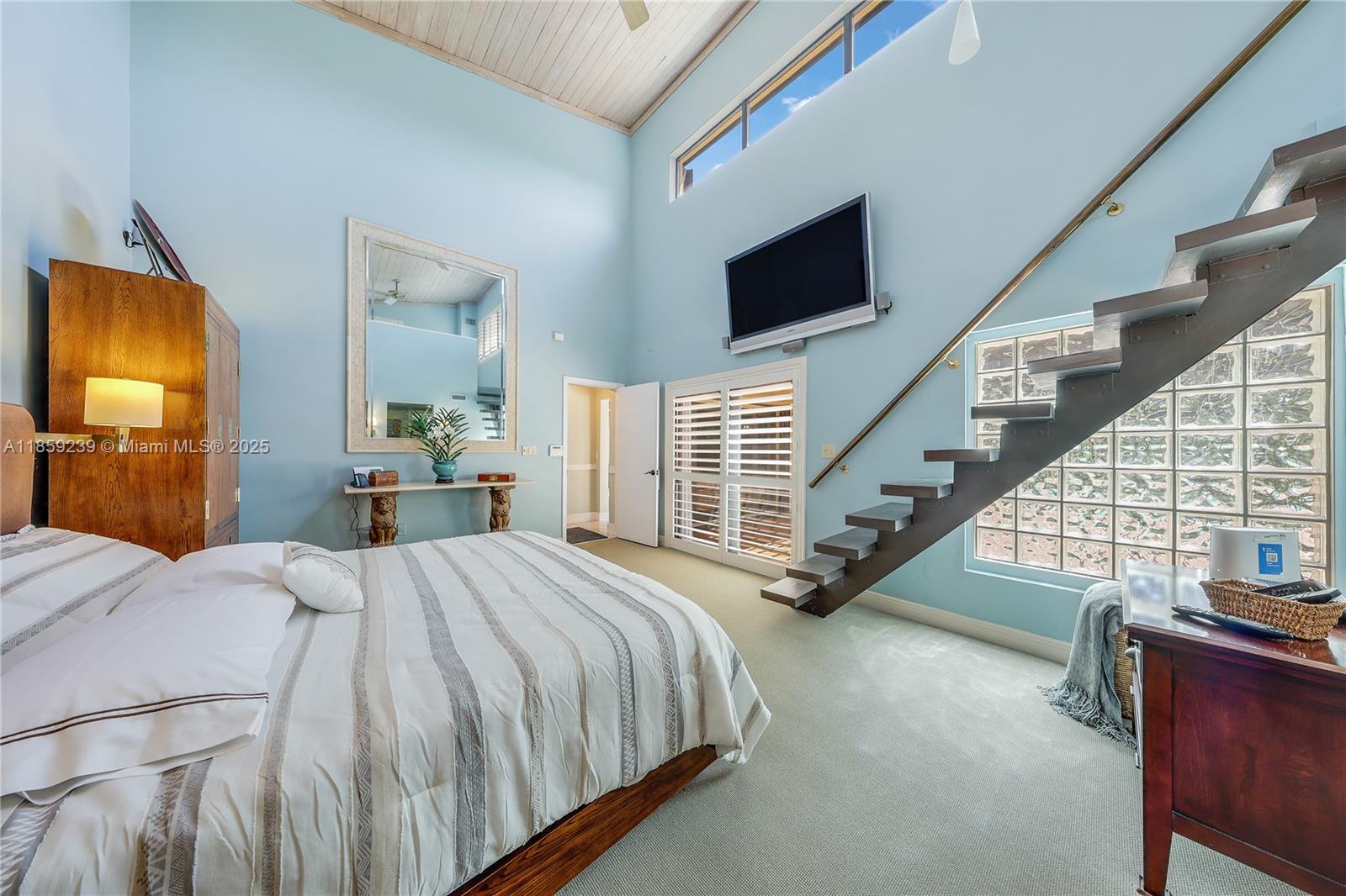 8370 Southwest 89th Street Miami, FL 33156 - Photo 4 of 20