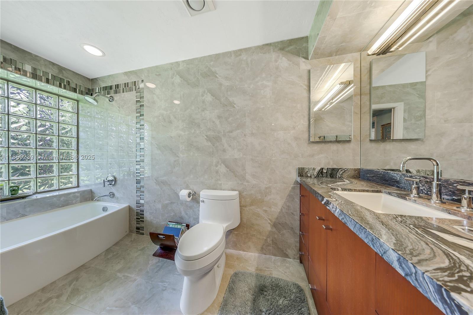 8370 Southwest 89th Street Miami, FL 33156 - Photo 5 of 20