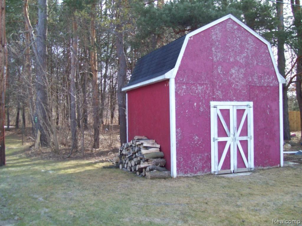 4050 Parker Road Fort Gratiot, MI 48059 - Photo 38 of 47 059.jpg