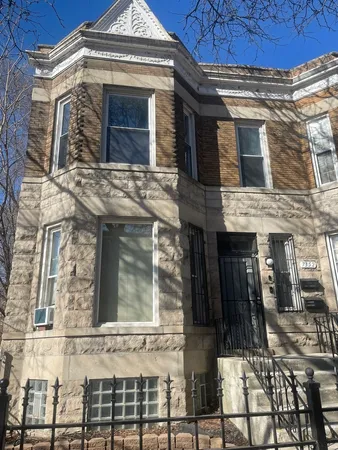 $1,600 | 7352 South Yale Avenue, Unit 2, Chicago, IL 60621