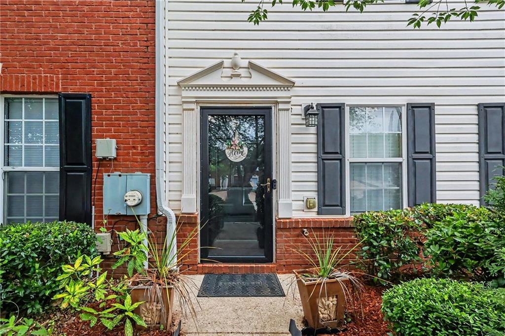 5867 Strathmoor Manor Circle Lithonia, GA 30058 - Photo 7 of 31
