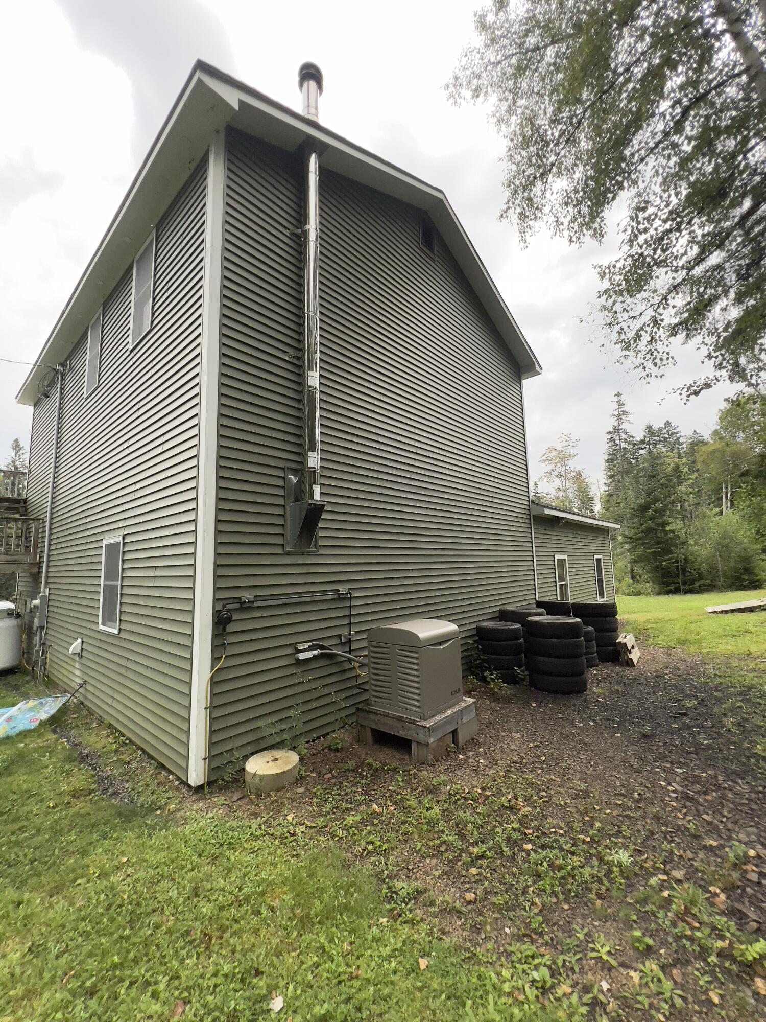 4 Bird's Eye Road Rangeley, ME 04970 - Photo 37 of 45 Generator