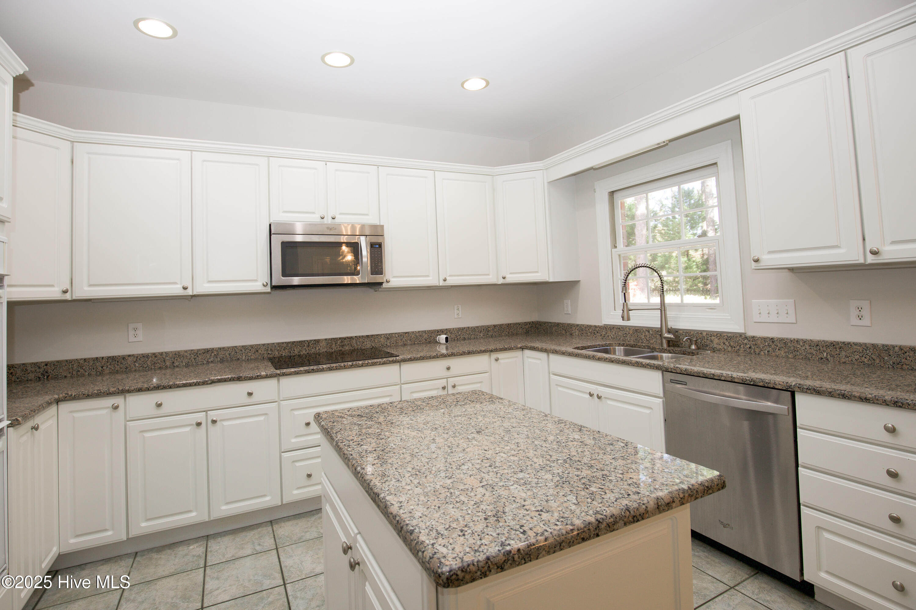 220 Woodland Drive Pinehurst, NC 28374 - Photo 22 of 70 220 Woodland Dr-25