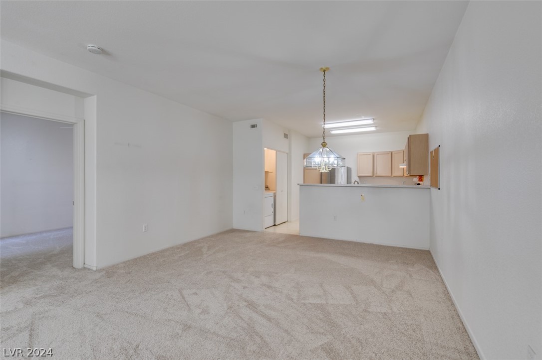 2001 Turquoise Ridge Street, Unit 103 Las Vegas, NV 89117 - Photo 11 of 33 Gallery Image 11