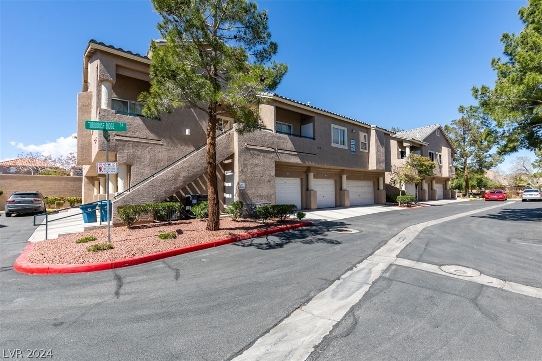 2001 Turquoise Ridge Street, Unit 103 Las Vegas, NV 89117 - Photo 2 of 33 Gallery Image 2