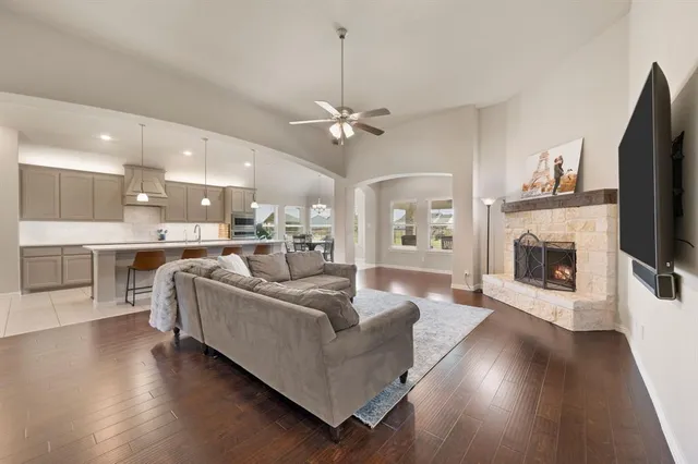 $525,000 | 123 Mossy Creek Trail, Rhome, TX 76078