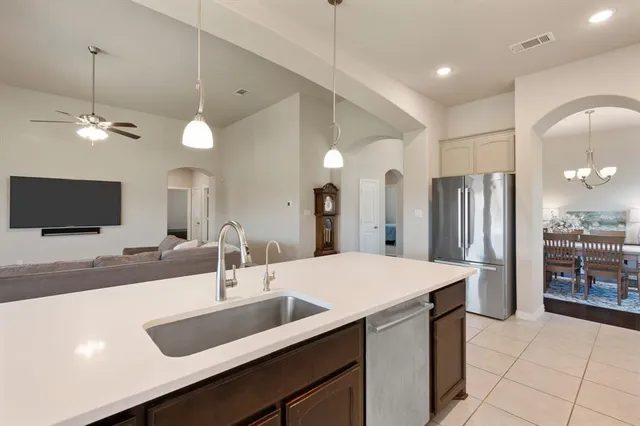 $525,000 | 123 Mossy Creek Trail, Rhome, TX 76078