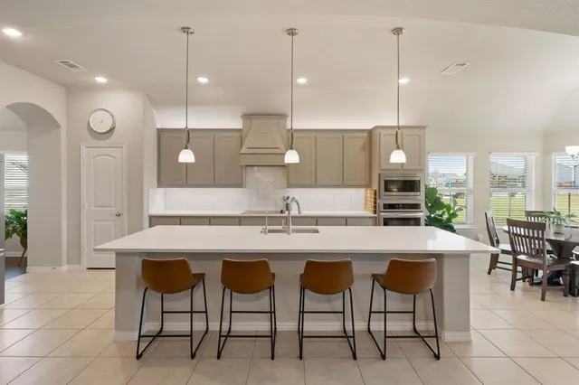 $525,000 | 123 Mossy Creek Trail, Rhome, TX 76078