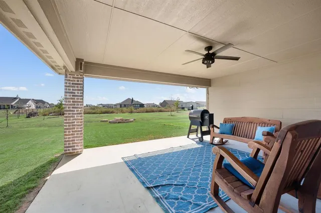 $525,000 | 123 Mossy Creek Trail, Rhome, TX 76078