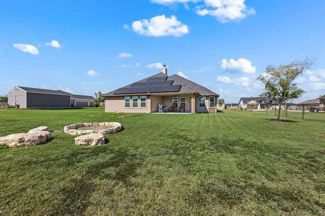 $525,000 | 123 Mossy Creek Trail, Rhome, TX 76078