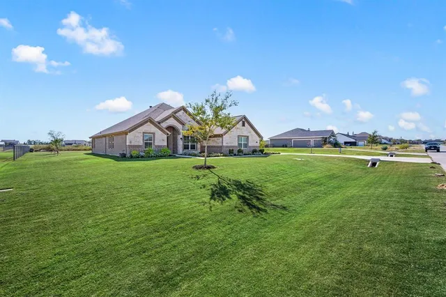 $525,000 | 123 Mossy Creek Trail, Rhome, TX 76078
